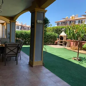 https://apartamento-con-jardn-privado-y-acceso-a-piscina.es-andalucia.com