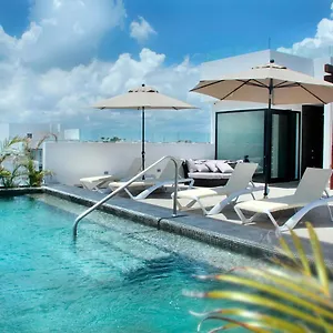 https://luxury-studio-at-downtown-5-minutes-away-from-the-beach.quintano-roohotels.com