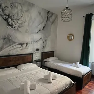https://domus-romana-00185.it-romehotels.com